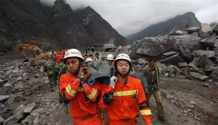 四川茂县山体垮塌救援现场，科技之光照亮救援之路——最新科技产品体验报告